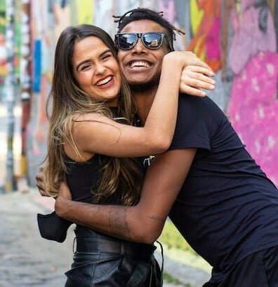 Jack and Julia - happy story about romance tour to Europe